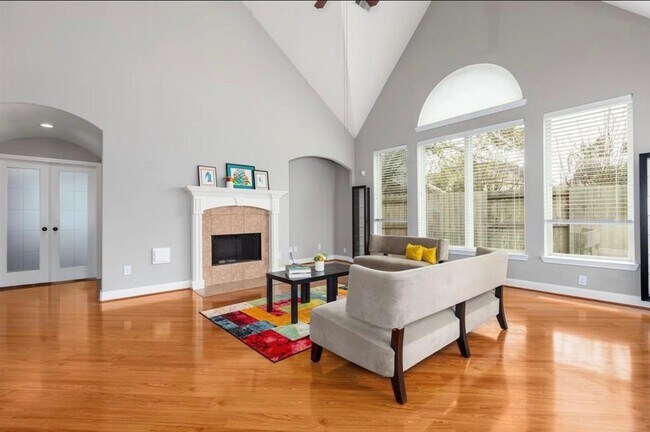 Building Photo - 2207 Bayou Cove Ln