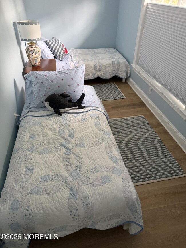 Building Photo - 408 13th Ave