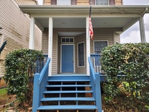 Building Photo - Two Bedroom w/Loft