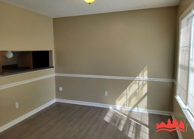 Building Photo - 3902 Ross Rd