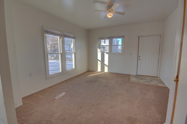 Building Photo - KLEROC