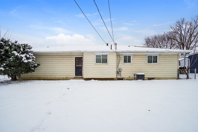 Building Photo - 2149 Kingshaven Pl