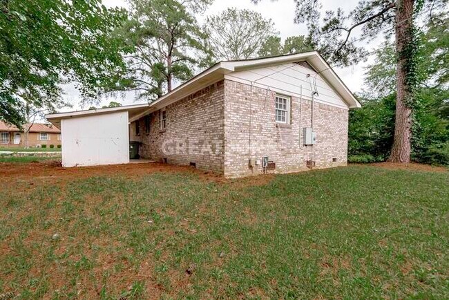 Building Photo - 1209 Hemlock St