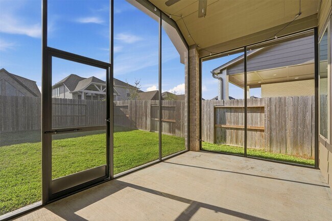 Building Photo - 1227 Carswell Grove Dr