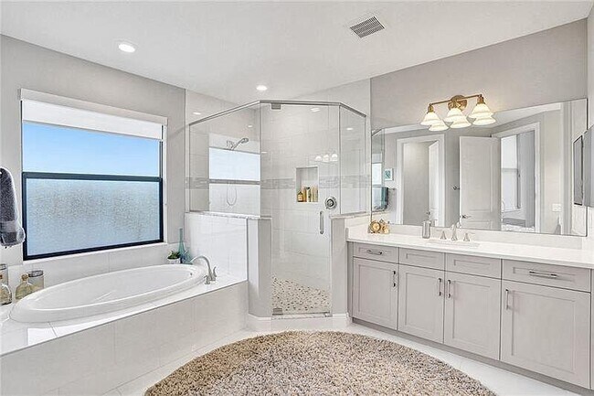 Building Photo - 11720 Waterway Cir