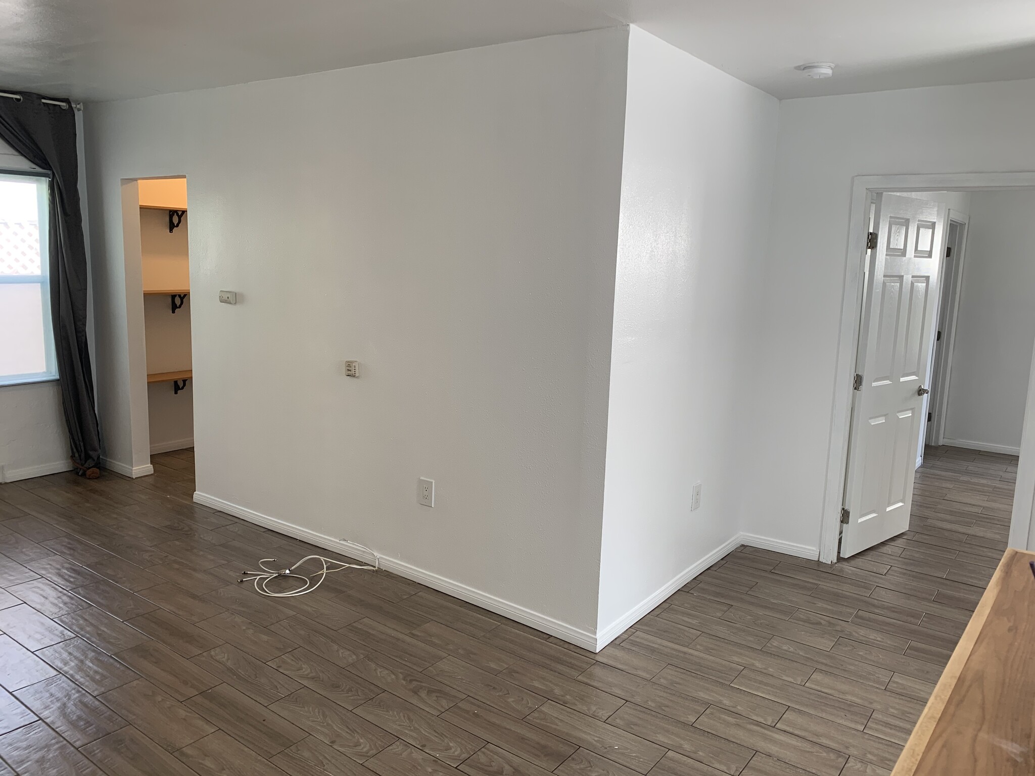 Building Photo - 526 Brooks Ave