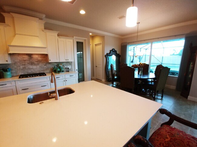 Building Photo - "Spacious 4 Bed, 3.5 Bath Rockledge Rental - Your Dream Home Awaits!"