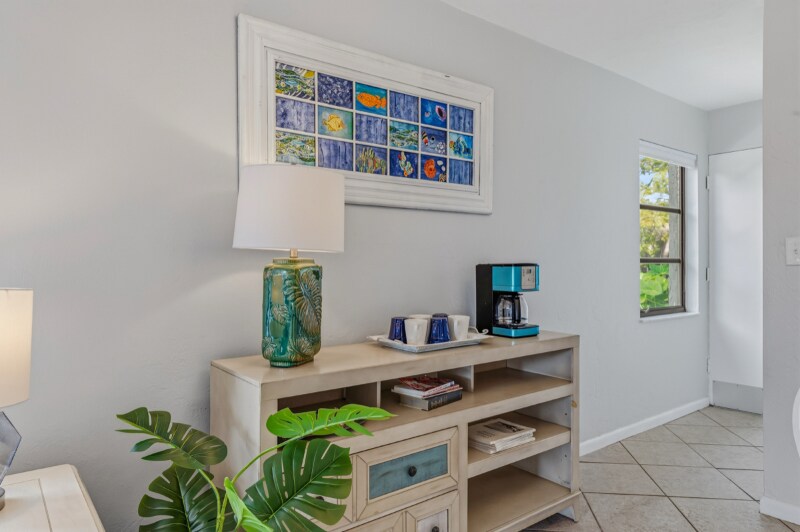 Building Photo - 1334 Chesapeake Ave