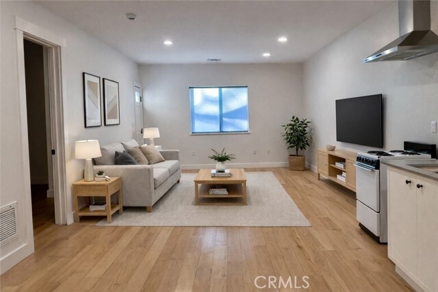 Building Photo - 921 N Berkeley Ave