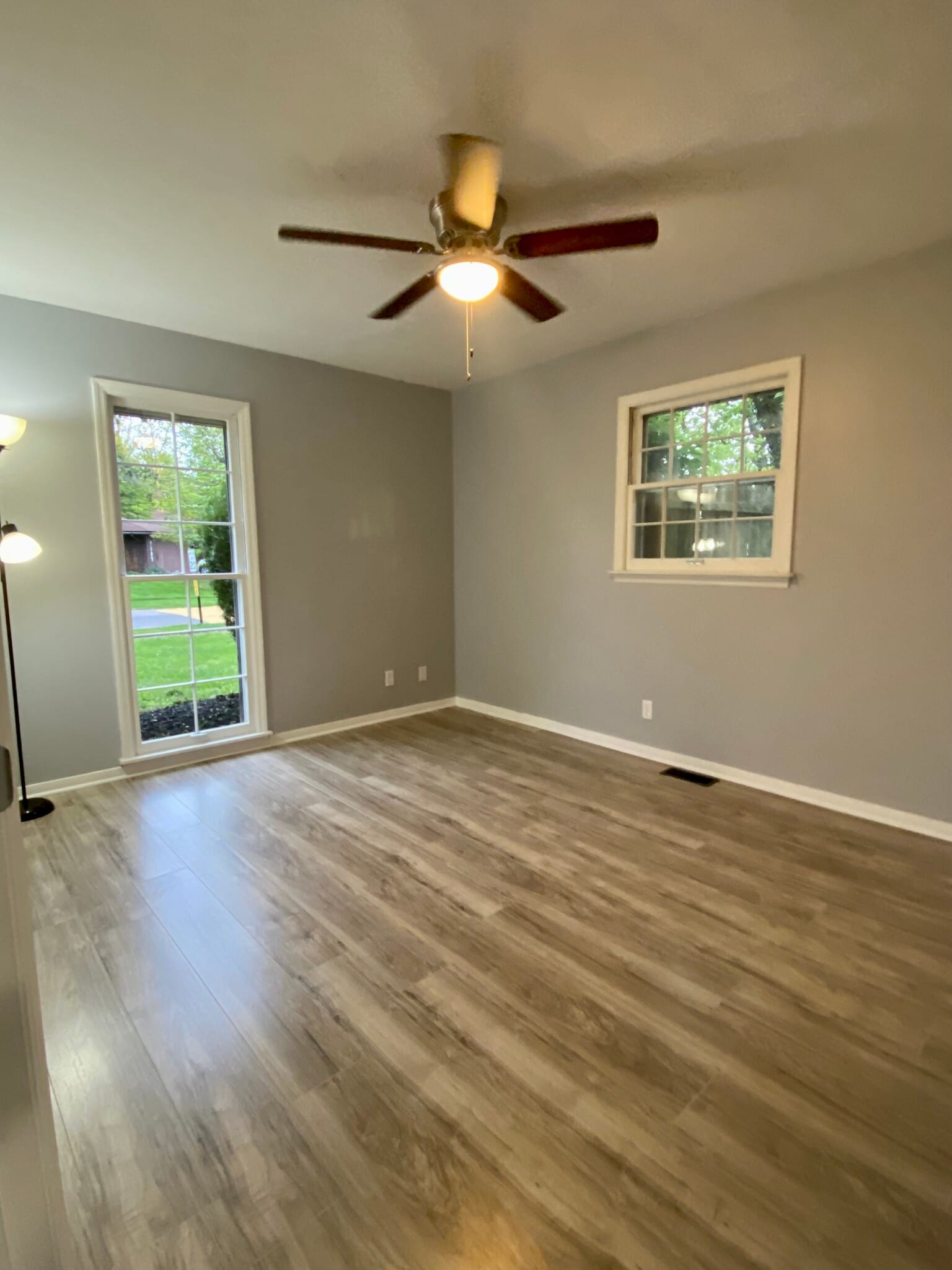 Building Photo - 9505 Tiverton Way