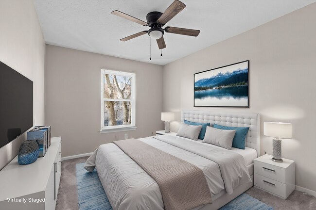 Building Photo - Stylish Living Meets Ultimate Convenience in This 3BR/2.5BA Ocean Lakes Townhome!