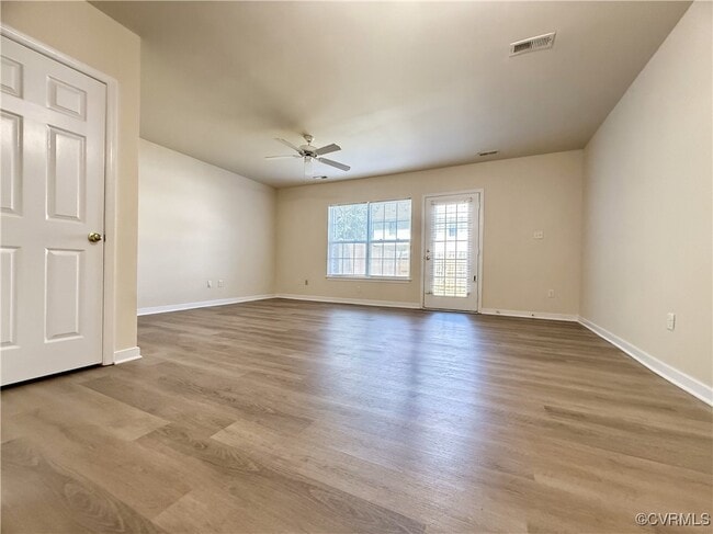 Building Photo - 2820 Goyne Loop