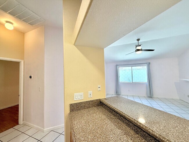 Building Photo - Spacious 4-Bedroom, 2-Bathroom Single-Stor...