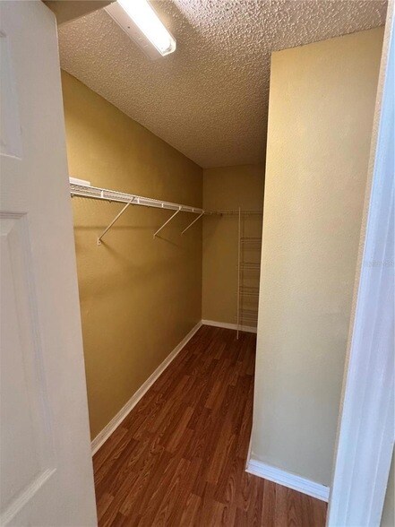 Building Photo - 15 Prattwood Ln