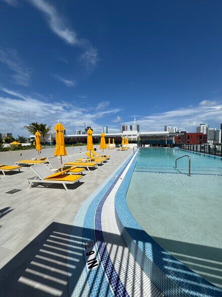 Building Photo - 264 NW 31st St