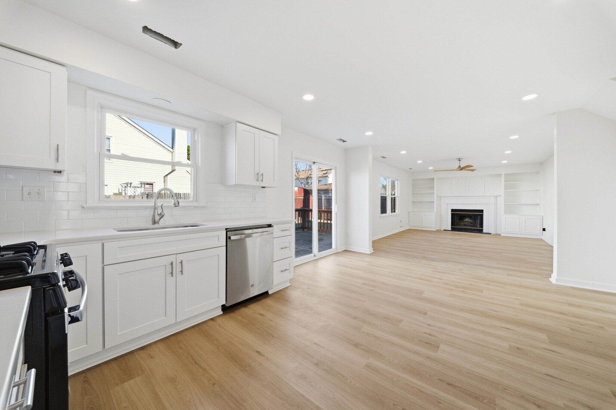 Building Photo - 4732 Brompton Dr