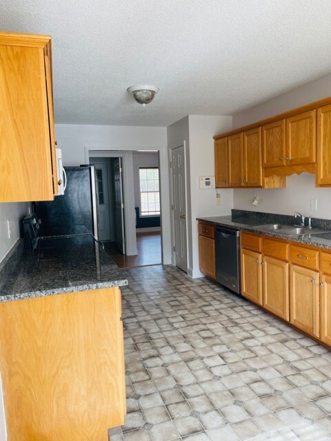 Building Photo - 209 Sea Bisquit Dr