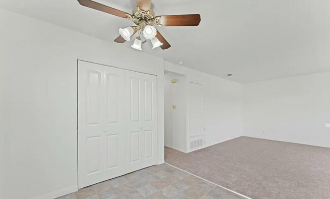 Building Photo - East Ventura Duplex – 2 Bedroom, 1.75 Bath...