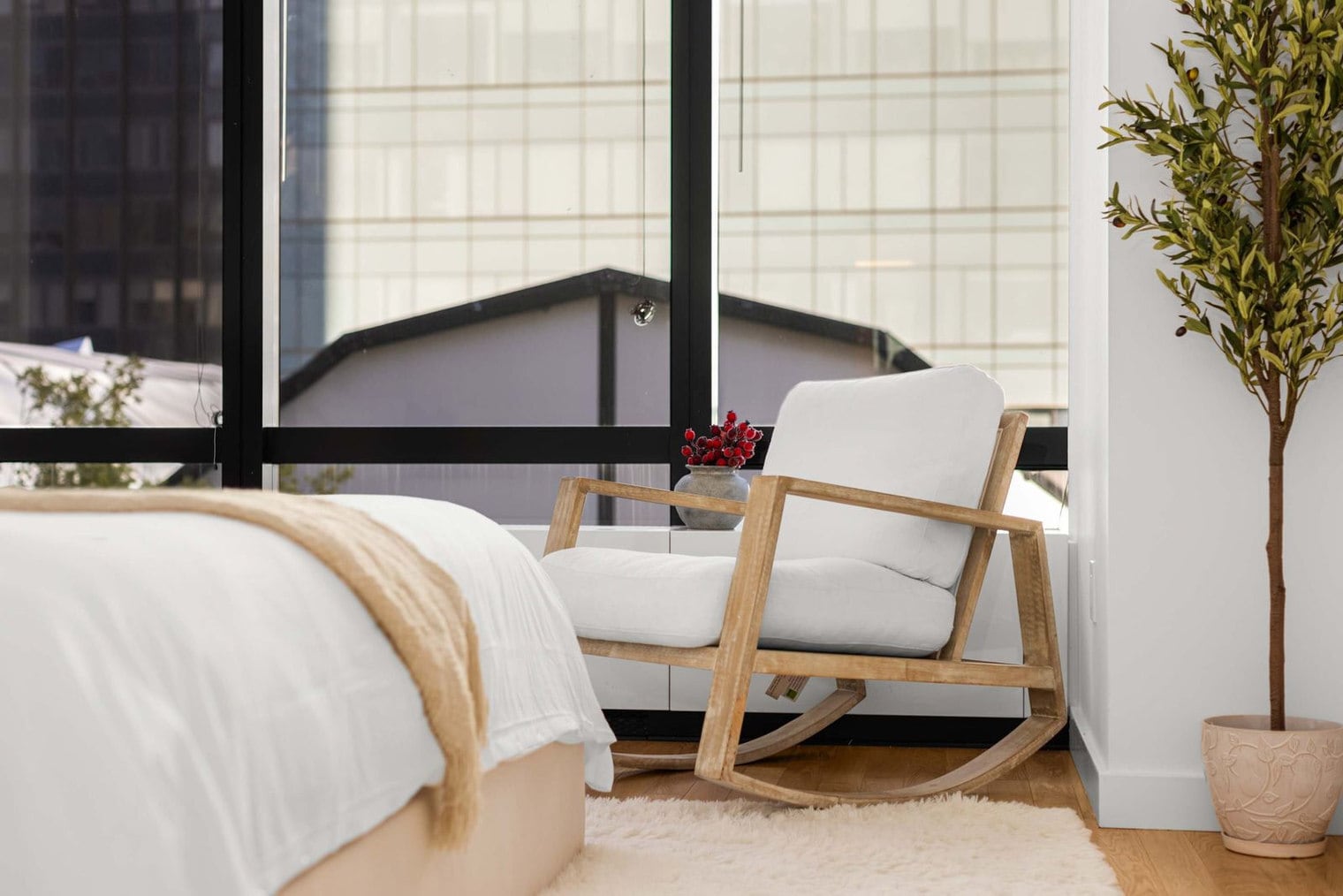 Building Photo - 1113 York Ave