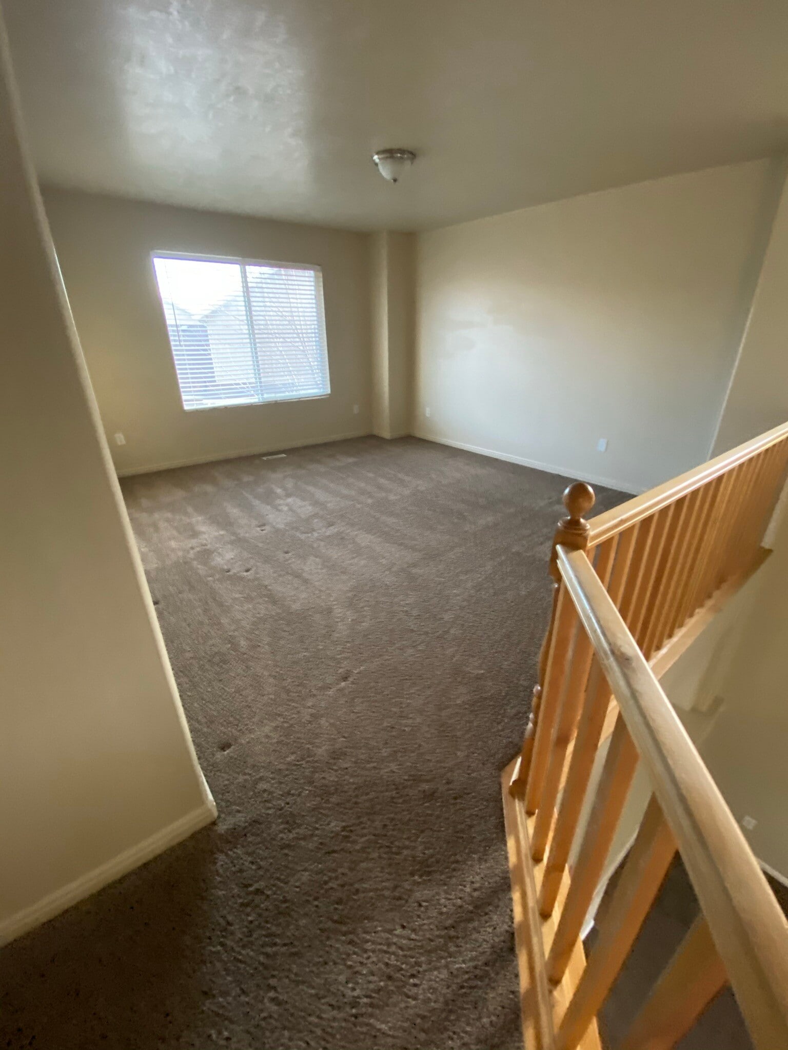 Loft/Family room - 466 E Apple Grove Ln