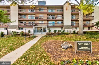 Building Photo - Renovated 1 Bedroom At The West Spring! UTILITIES AND PARKING INCLUDED!
