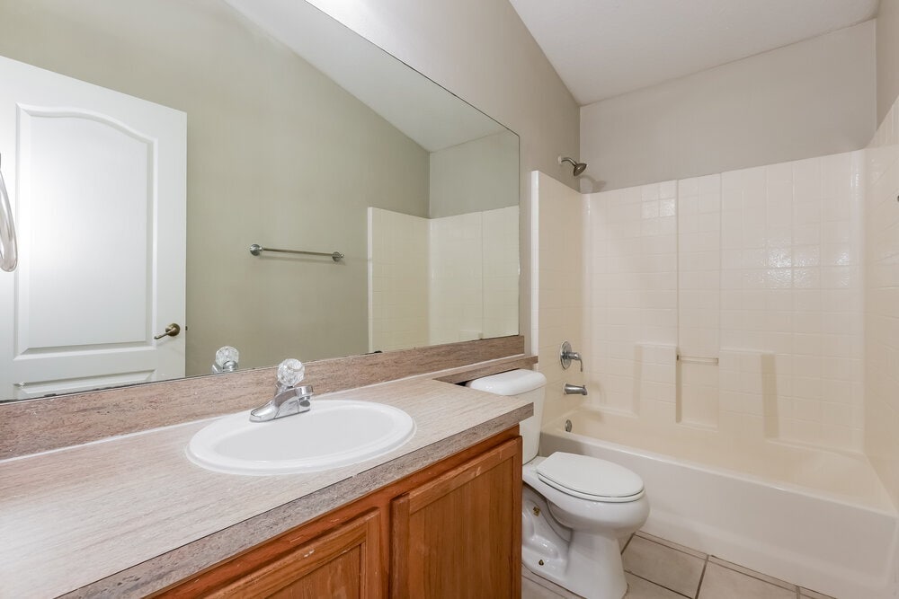 Building Photo - 12722 Adventure Dr