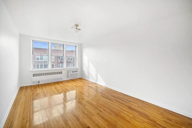 Primary Photo - 415 Argyle Rd