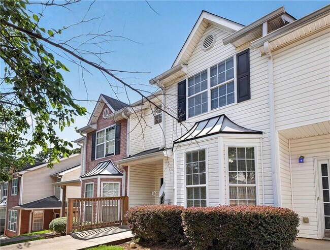 Building Photo - 1471 Riverrock Trail SW