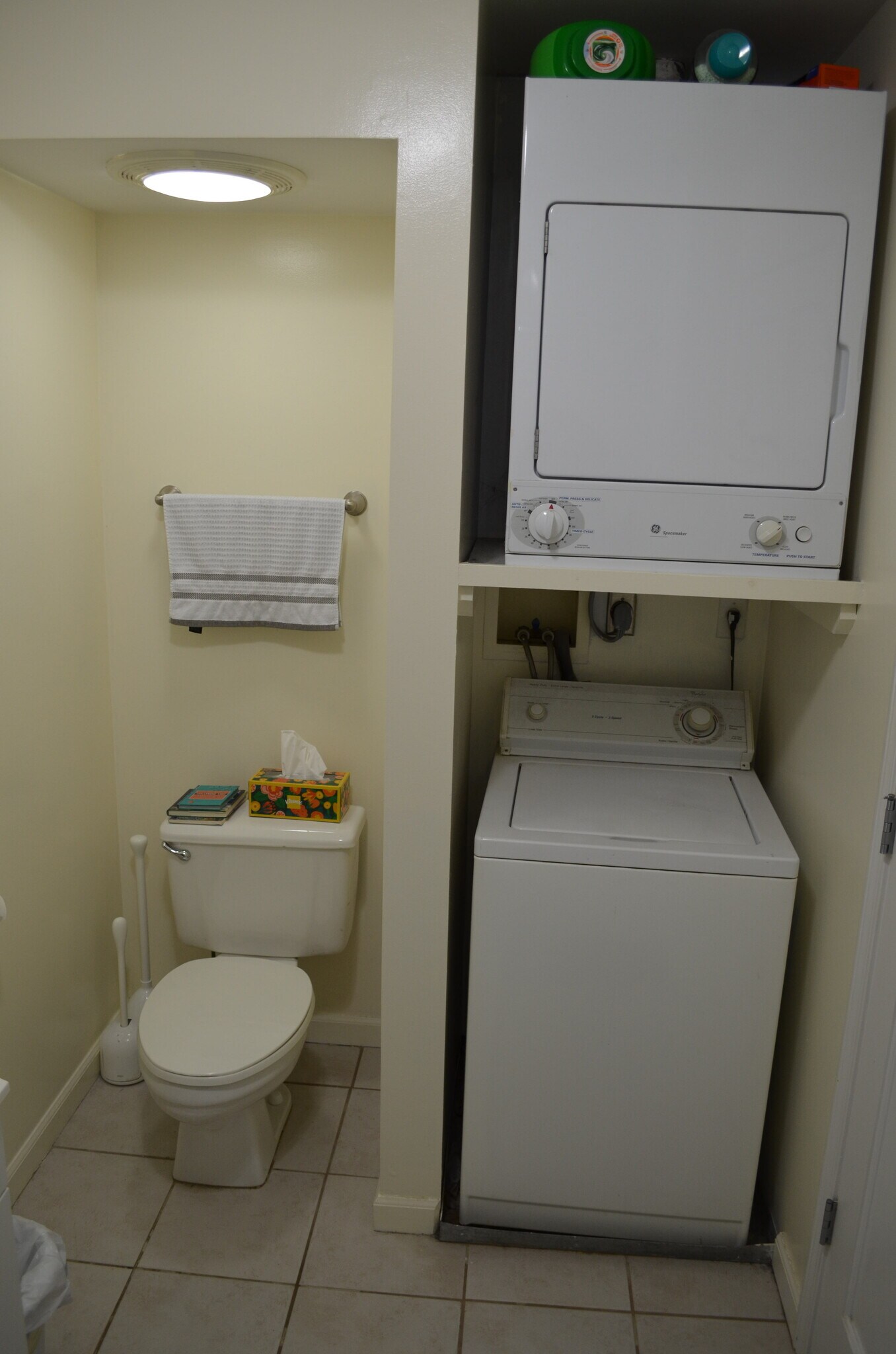 Building Photo - 50 Myano Ln