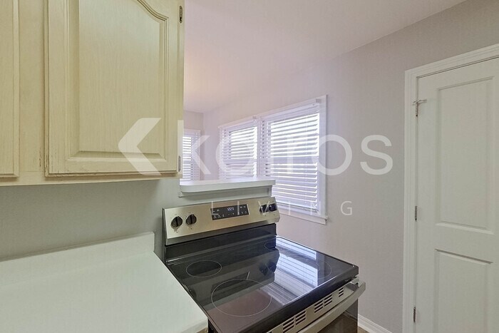 Building Photo - 4202 Andrews Ave