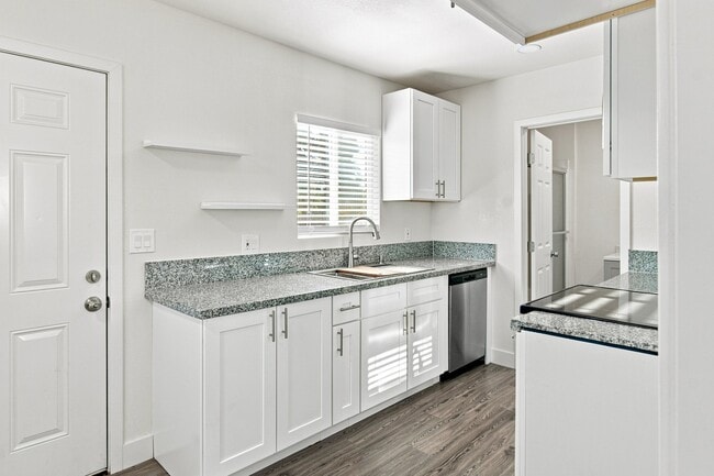 Building Photo - 2300 Brundage Ln