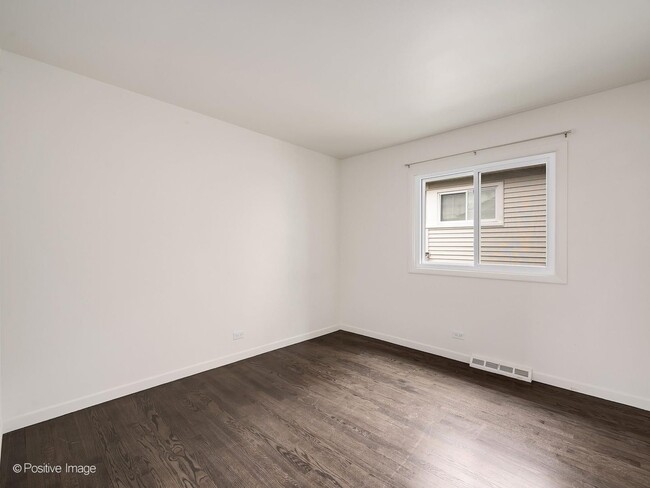 Building Photo - 229 S Milton Ave