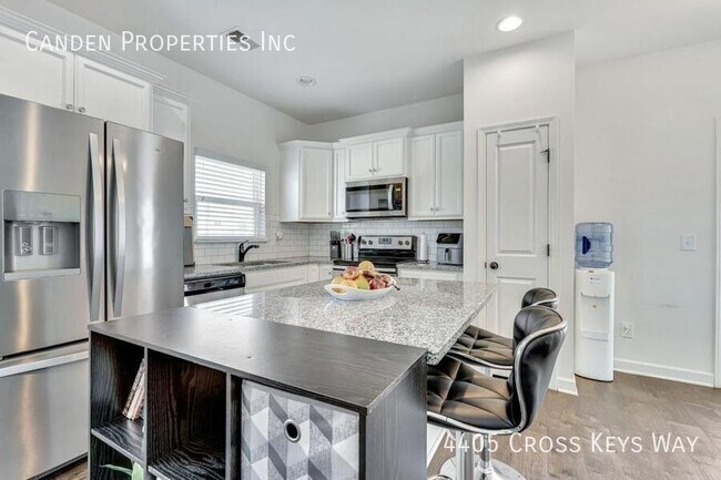 Building Photo - 4405 Cross Keys Way