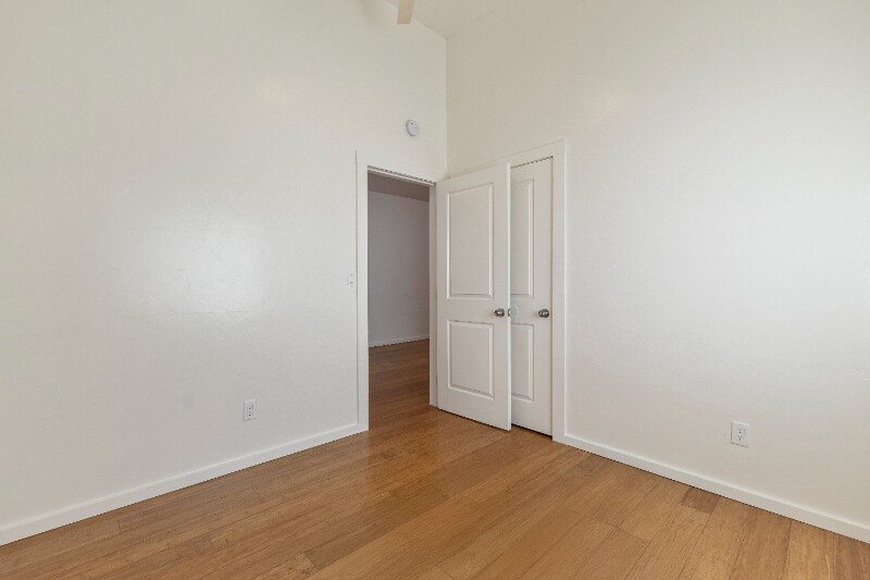 Building Photo - 534 Kaikoo St
