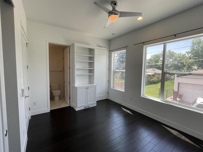 Building Photo - 3030 Wilson Ct