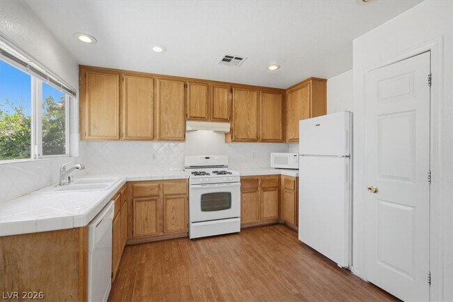 Building Photo - 8436 Warthen Meadows St