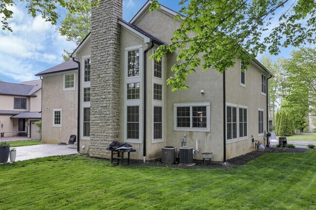 Building Photo - 7097 Pleasant Colony Cir