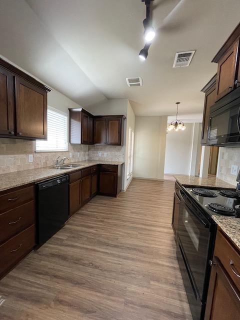 Building Photo - 3117 Yosemite Dr