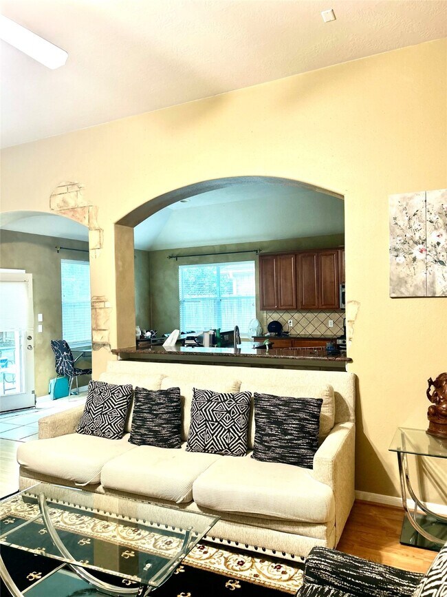 Building Photo - 26418 Meadow Dawn Ln