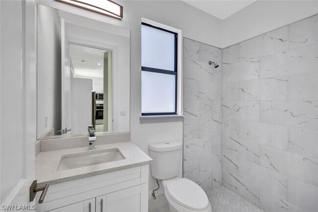 Building Photo - 430-432 Bell Blvd