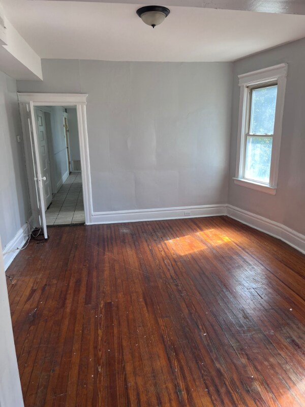 Building Photo - 38 Ellis Ave