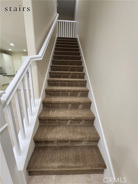 Building Photo - 423 La Floresta Dr