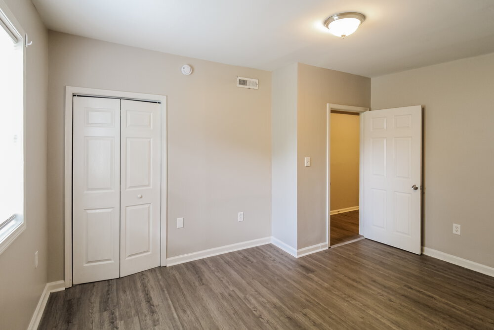 Building Photo - 1135 Clark St