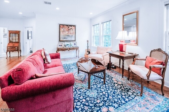 Building Photo - 29 Euclid Ave