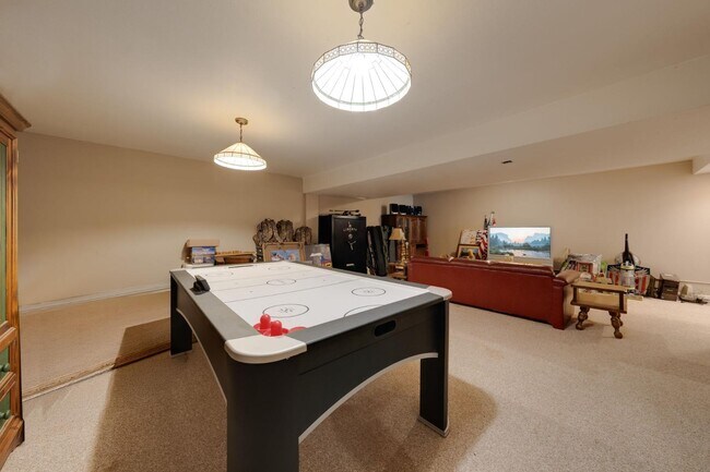 Building Photo - 12707 Leo Ln