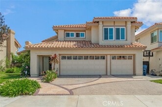 Building Photo - 9042 Santiago Dr