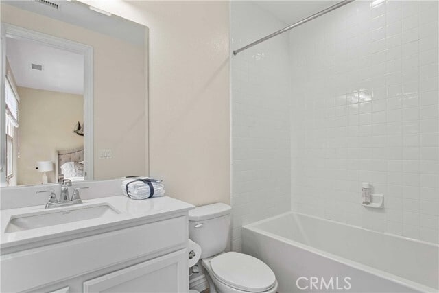 Building Photo - 105 Cordial
