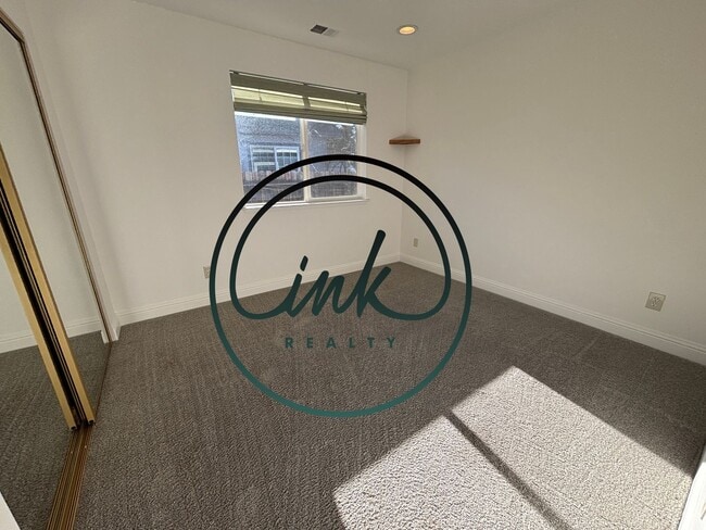 Building Photo - Beautiful home in Carson Valley