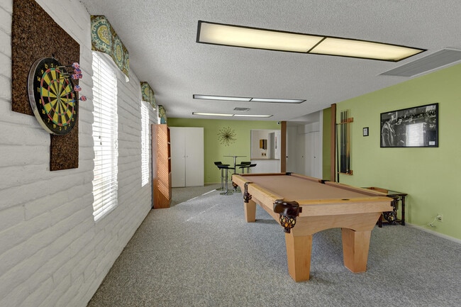 Building Photo - 73895 Saquaro Ct