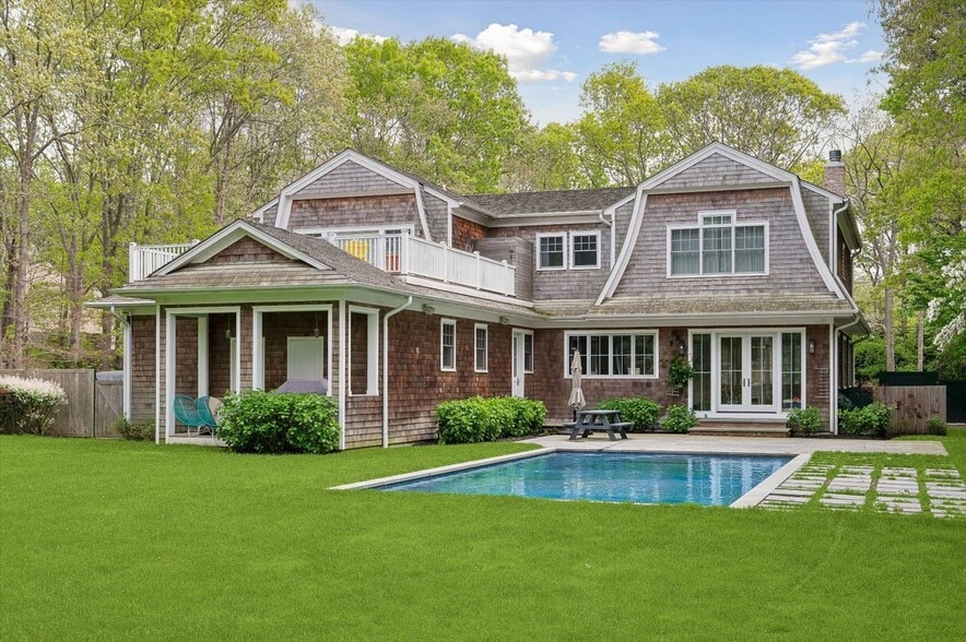 Building Photo - 201 Roses Grove Rd